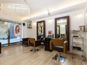 Noi Salon
