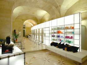Cagliuli Couture Capelleria