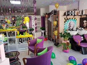 Silvia Vanity Hair