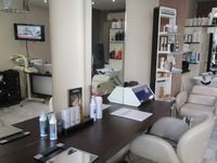 Cut & Colour by Elpida