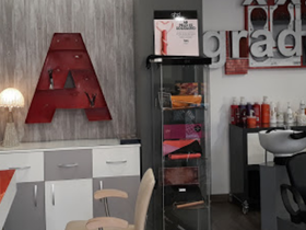 Peluquería Estética Xxx Grados