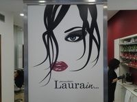 Laura in ...