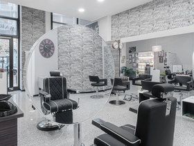 Andrew Parrucchieri e Barbershop