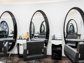 Giancarlo Rovecchio Salon