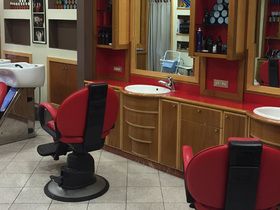 Barber Salon De Alescandris