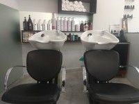 Dora hair salon