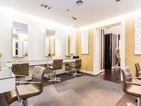 B68 by Sandro Hairstylist
