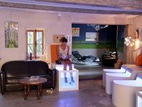 Moment Fish Spa