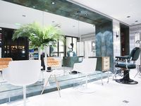 KARE Hair Stylist