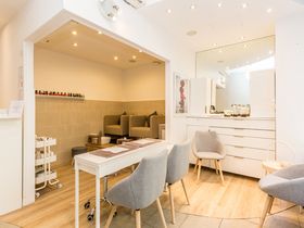 Spa Des Abbesses