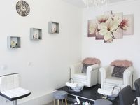 Han Paris Nail