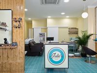 Julie's Retro Salón Marbella